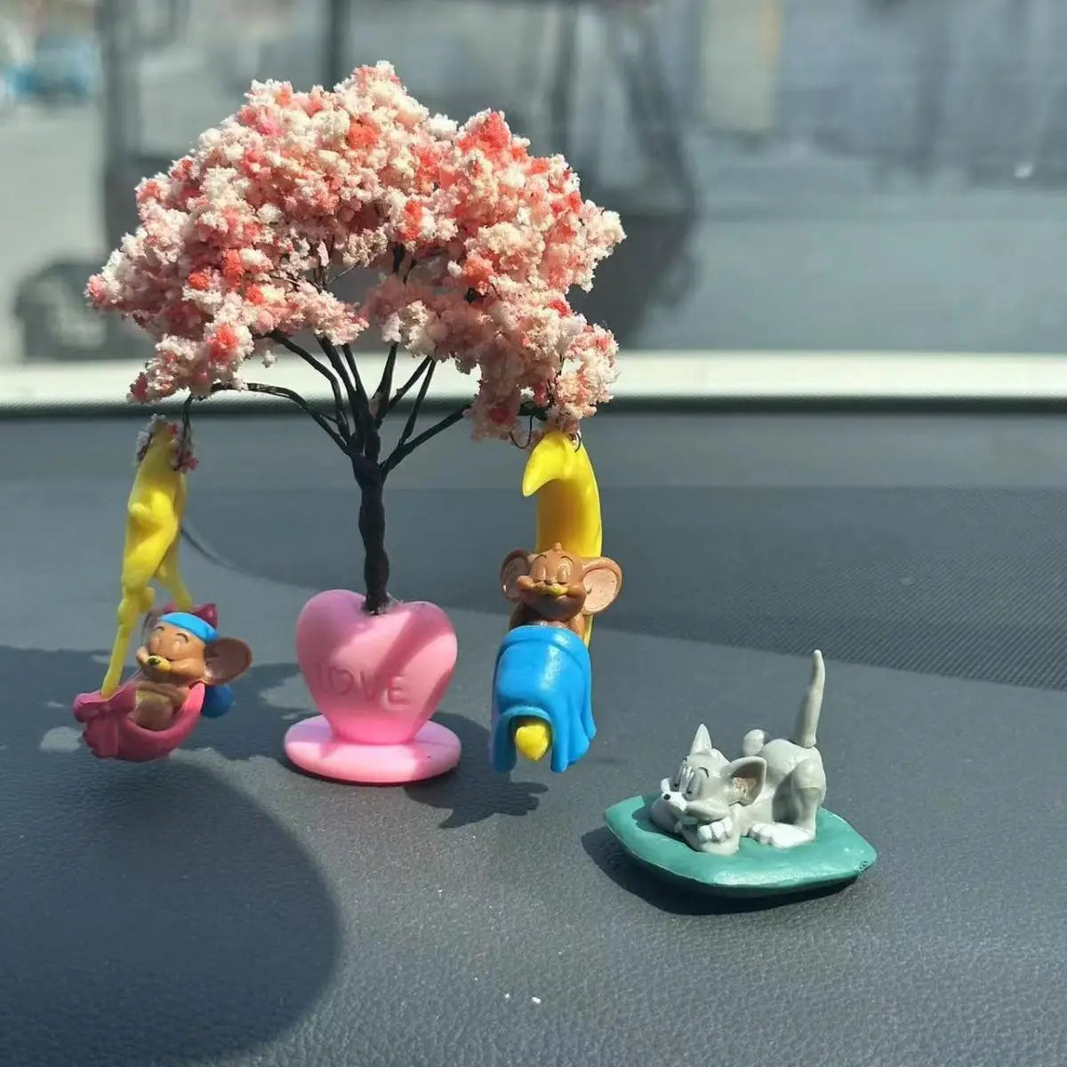 MINISO TOM AND JERRY